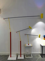 Lampe sur pied art déco vue de côté