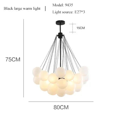suspension lumineuse moderne boules sphériques blanc chaînes métalliques salon chambre principale étude