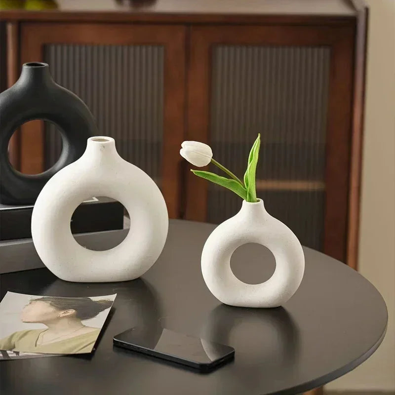 vase céramique moderne blanc noir beige simple minimaliste texture mat décoration maison salon