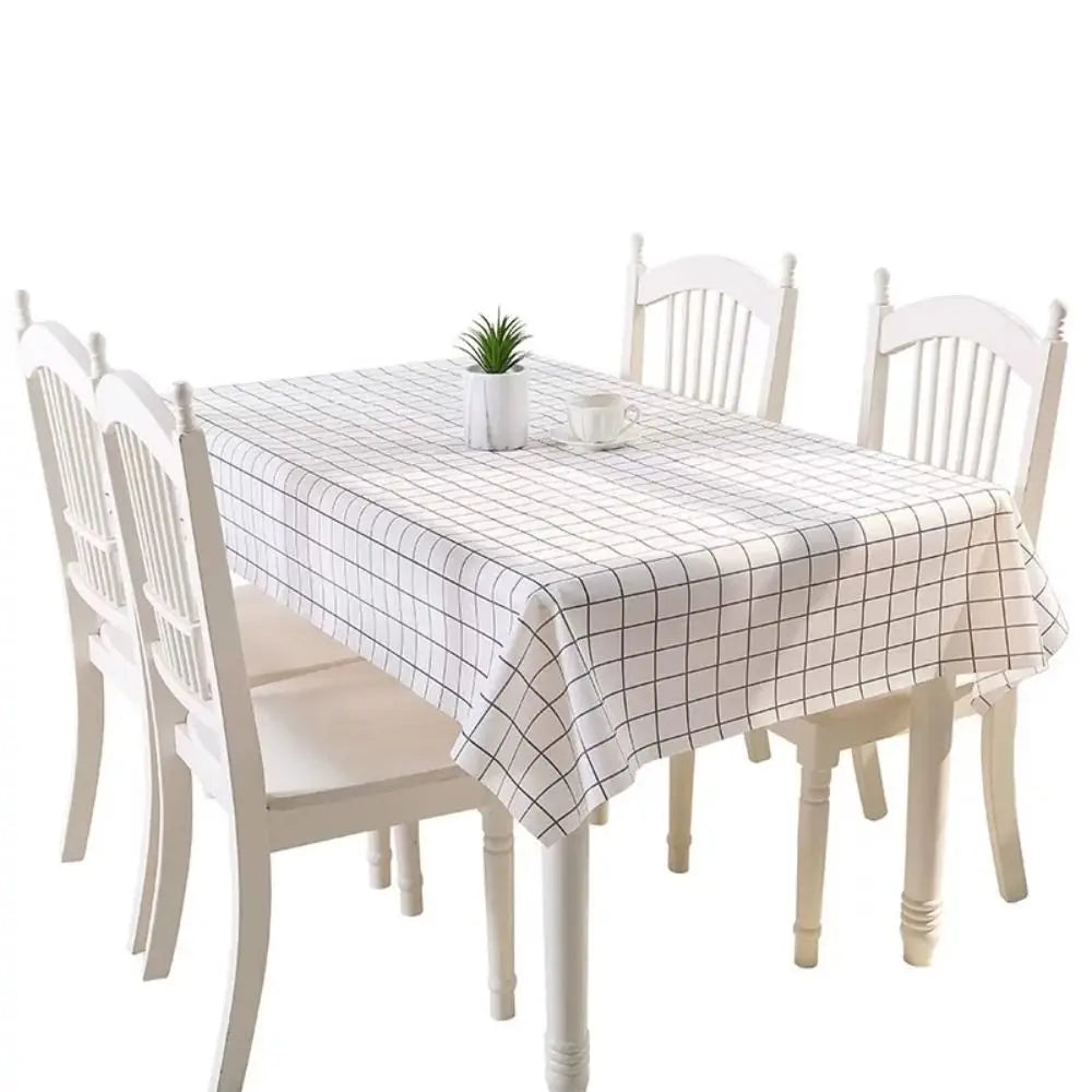 nappe rectangulaire polyester anti salissure moderne carreaux noirs fond blanc pâques table manger 137x90cm