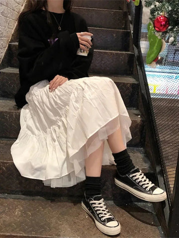 jupe plissée blanc noir plongeante streetwear mode casual féminine sorties nocturnes transparente