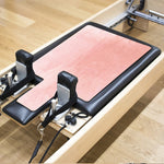 protections pilates reformer tapis sol rose bleu gris daim absorbant transpiration moderne minimaliste