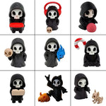 figurines squelette crâne bonbons casque livre halloween decoration maison erotique cartoony