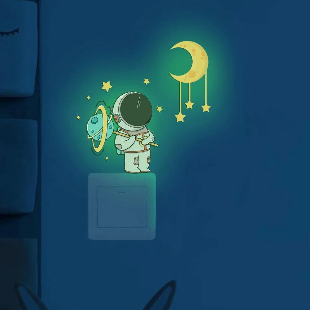 sticker mural lumineux astronaute lune étoiles planète cartoon adhésif chambre enfant bleu blanc vert