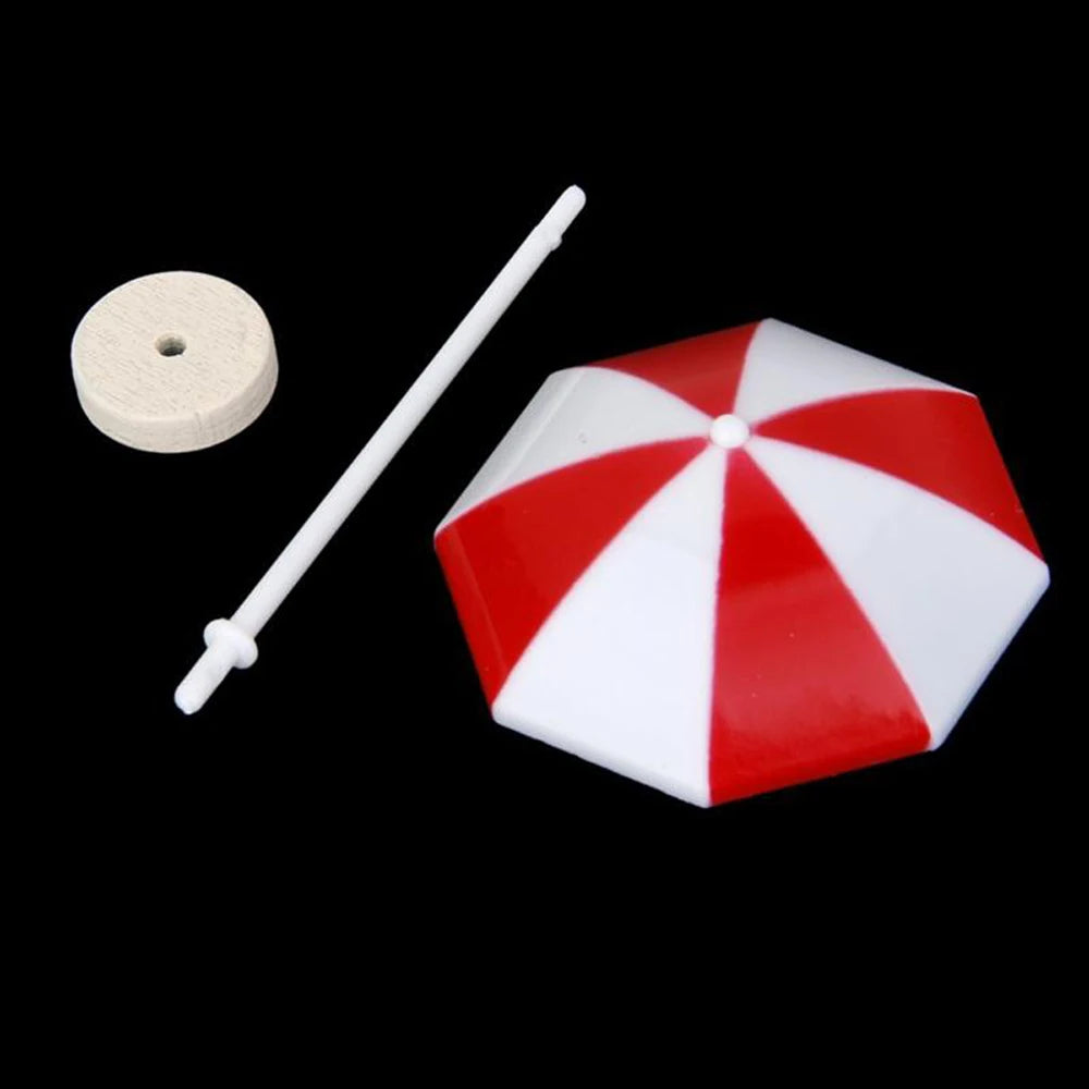 parasols miniatures décorations paysage moderne rouge blanc bleu jaune rayures horizontales tringle base circulaire