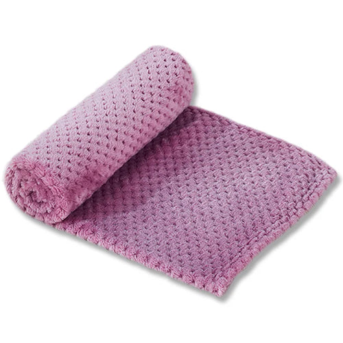 couverture peluche douce chien chat tapis maison confortable chaud texture points