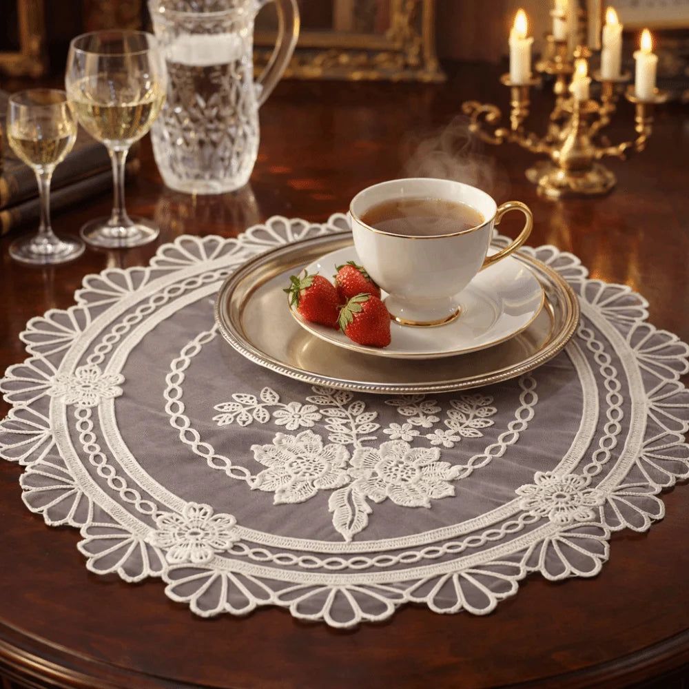 nappe dentelle fleur motif floral table translucent classique vintage pâques décoration européenne pastorale