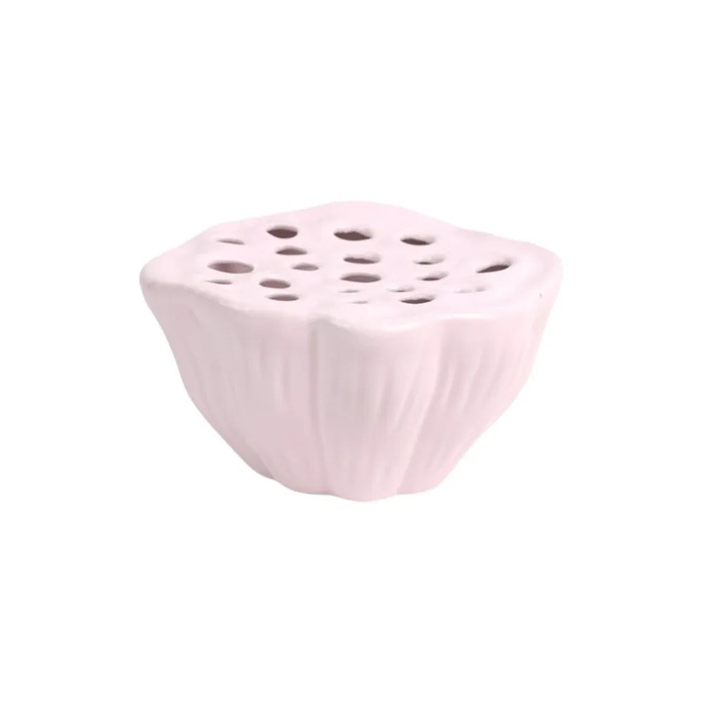 cache pot porcelaine bleu clair rose pâle vert pastel motifs perforations texture ondulée moderne