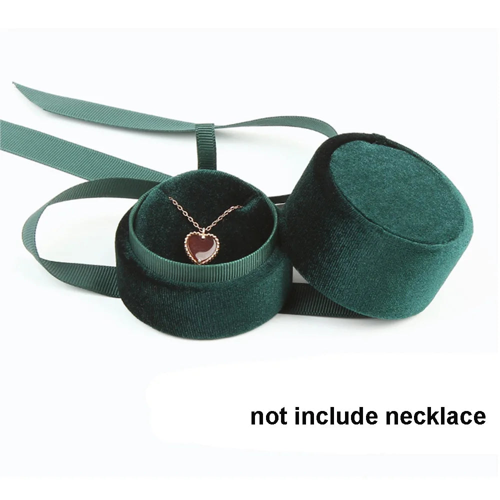 boîtes bijoux velours vert foncé classique opaques étuis transport ruban emballage présentation bijoux