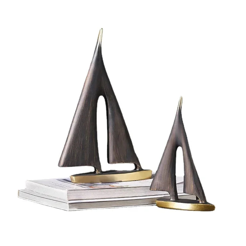 ornement sculpture navire bronze doré texture métallique moderne minimaliste table decoration résine injection molding