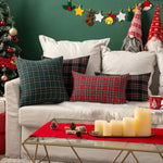 ensemble deux housses coussin carrées motif tartan vert rouge décoration maison traditionnel