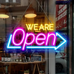 enseigne néon lumineuse WE ARE Open rose jaune bleu blanc moderne chaîne suspension câble