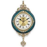horloge murale classique bleu or blanc chiffres romains décor florale aiguilles dorées