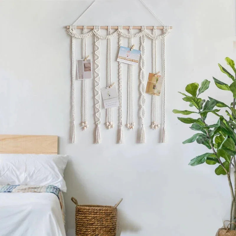 décoration murale boho macramé franges blanc cassé tasseaux bois artisanal