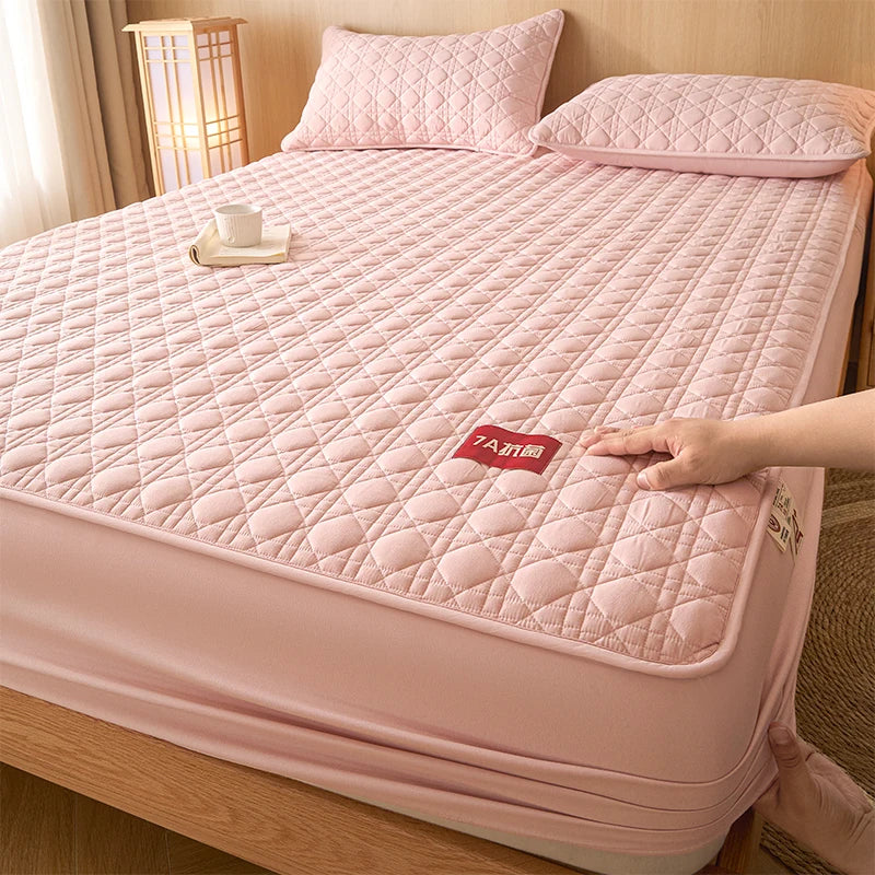 protège matelas imperméable antibactérien antiacariens quilté blanc rose gris beige moderne adhésif