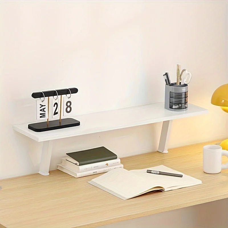 étagère murale blanche moderne clips calendrier porte crayons livre cahier tasse lampe