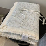 couette coton imprimé floral vintage blanc rose bleu verte translucide 200x230cm