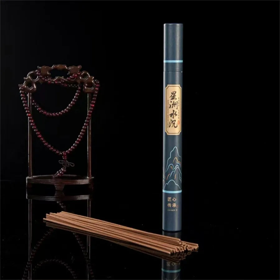 bâtonnets d'encens bois agarwood parfum aromatique traditionnel motif montagnes rouge bleu vert