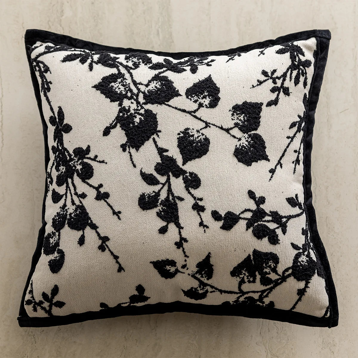 coussin carré motif floral noir classique décoration maison polyester adhésif 45x45cm moderne nordique