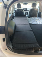 tapis sol pliable moderne noir gris tapis auto doux pratique fixations poignées