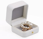 boîtes bijoux cuir blanc classique boutons dorés coffret cadeau emballage bijoux opacité matériauintérieur autres