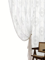 rideau floral polyester translucide champêtre blanc motif brodé vintage decoration extérieure