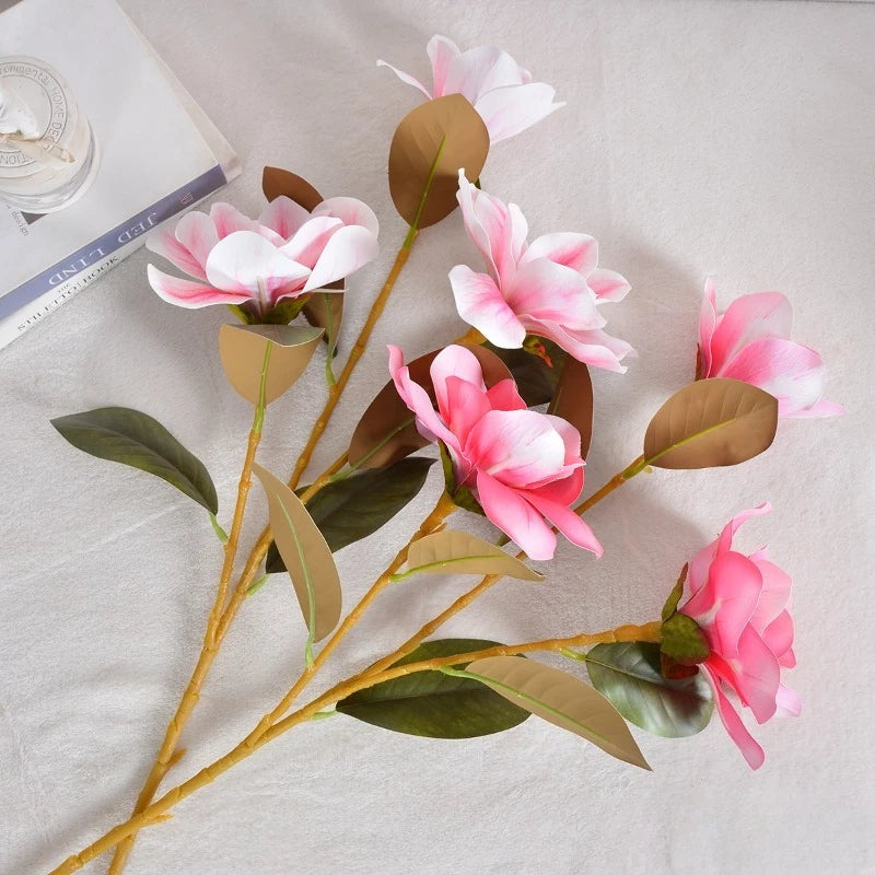 bouquets artificiels magnolias violet rose blanc modernes décoration mariage intérieur élégants