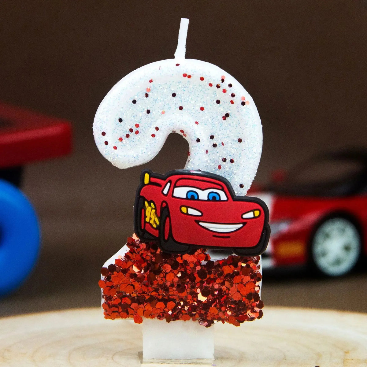 bougie numérique anniversaire lightning mcqueen disney glitter voiture forme chiffre blanc rouge