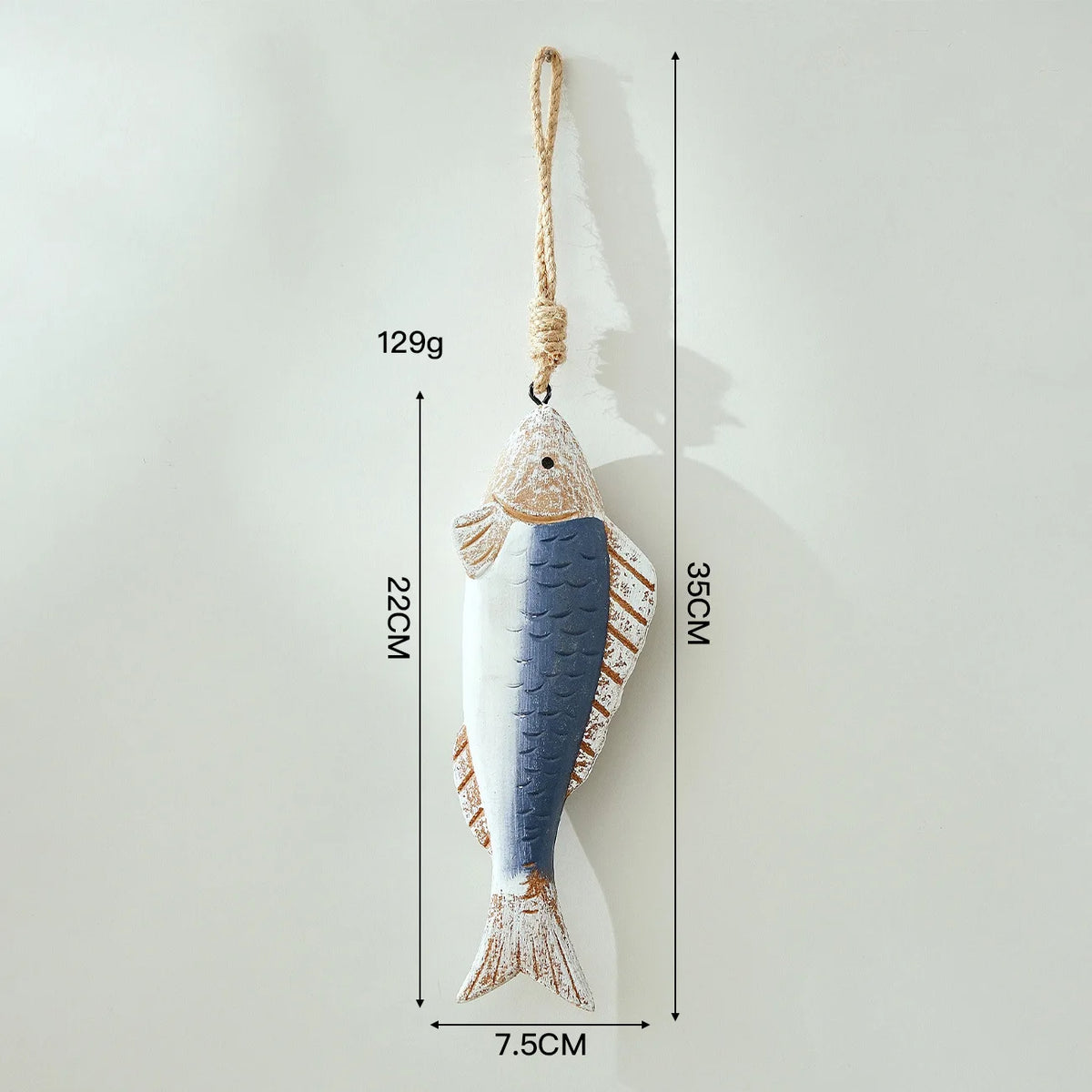 décoration murale poisson bois méditerranéen suspendu bleu vert blanc vieux effet bord mer océan