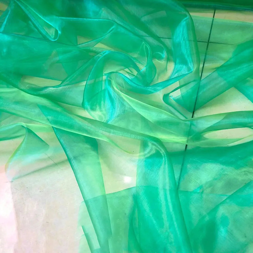 tissu gaze organza bicolore bleu rouge moderne mariage translucide rayures