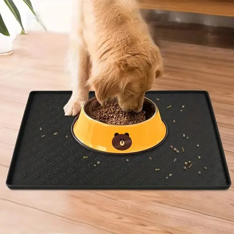 tapis alimentation animaux compagnie silicone antidérapant bols intégrés motif pattes chien chat moderne pratique