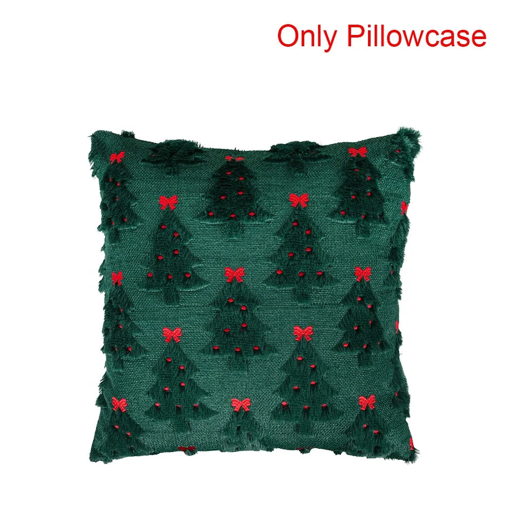 housse coussin noël motif sapins brodés vert foncé rouge crème texture poilue festif