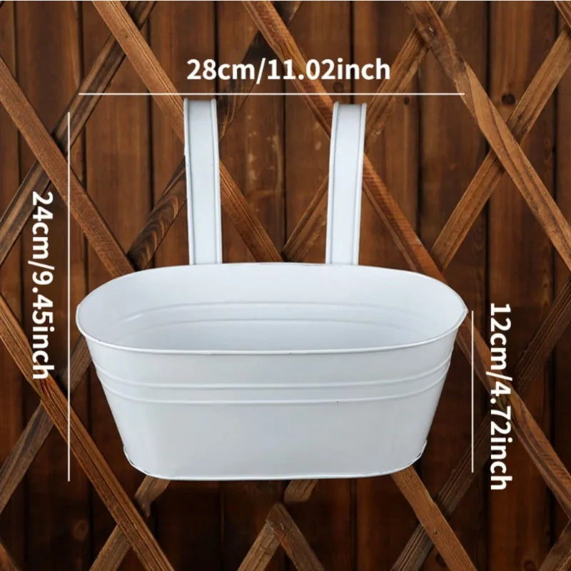 pots fleurs suspendus rectangulaires noir blanc texturé crochets balcon industriels rustiques