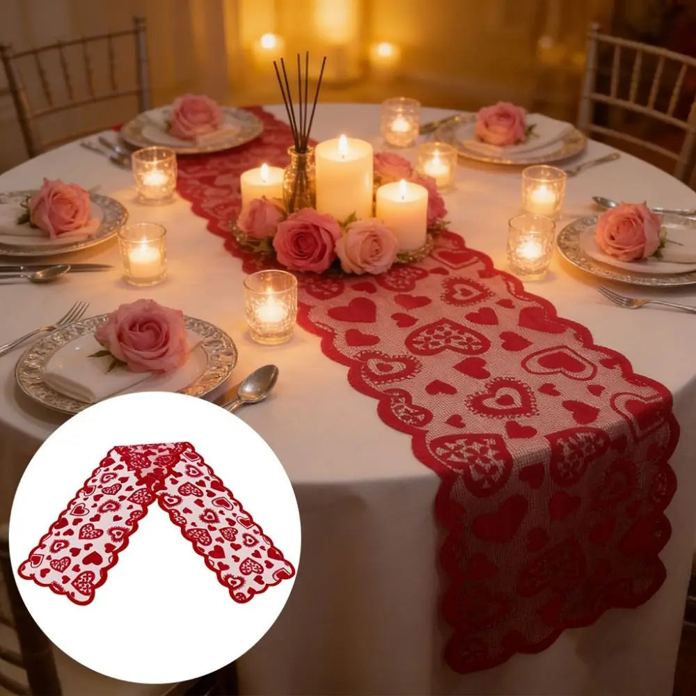 table runner rouge blanc coeurs transparents décoration valentin romantique table longue transparente motifs ajourés