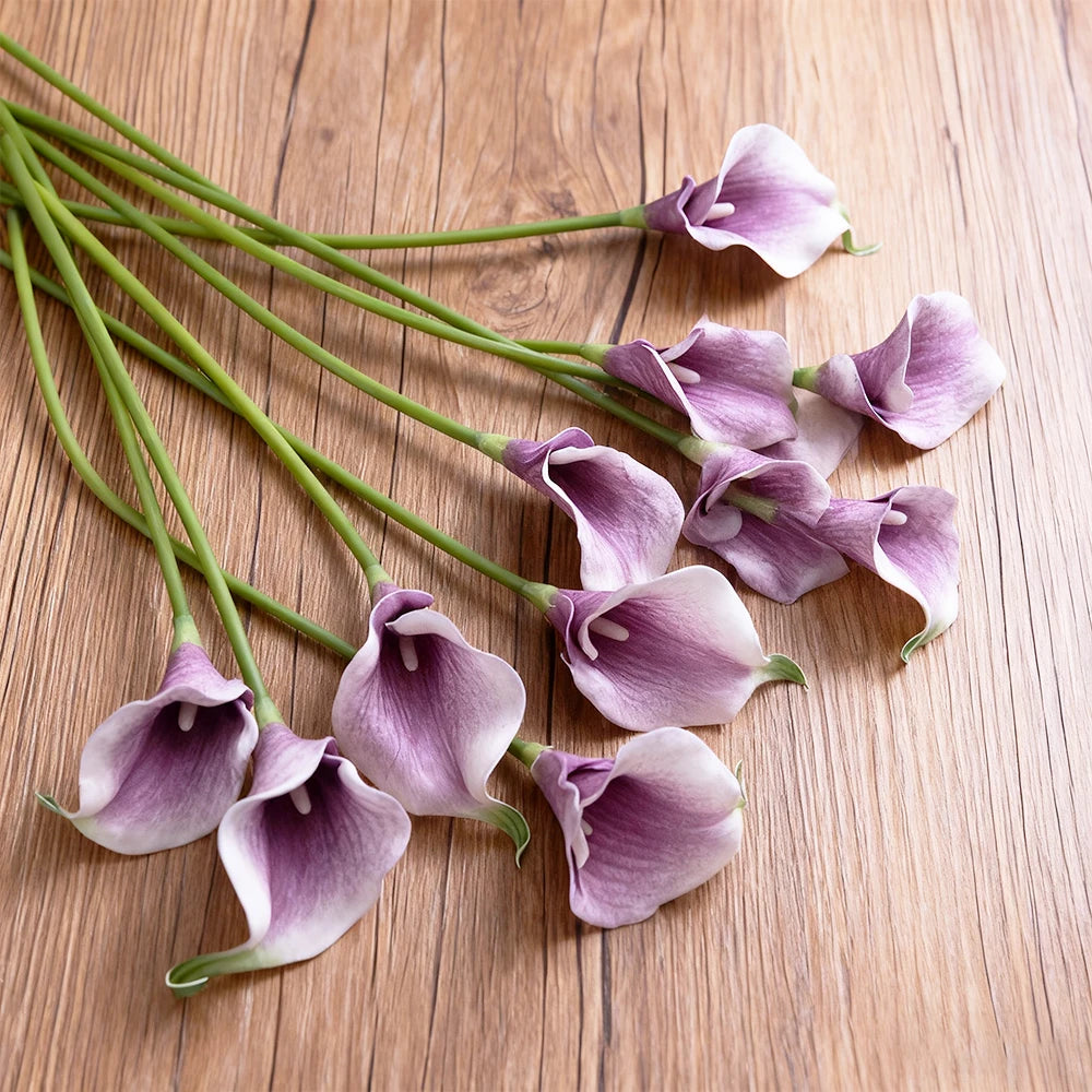 bouquets fleurs artificielles callas violettes blanches decoration mariage anniversaire intérieur