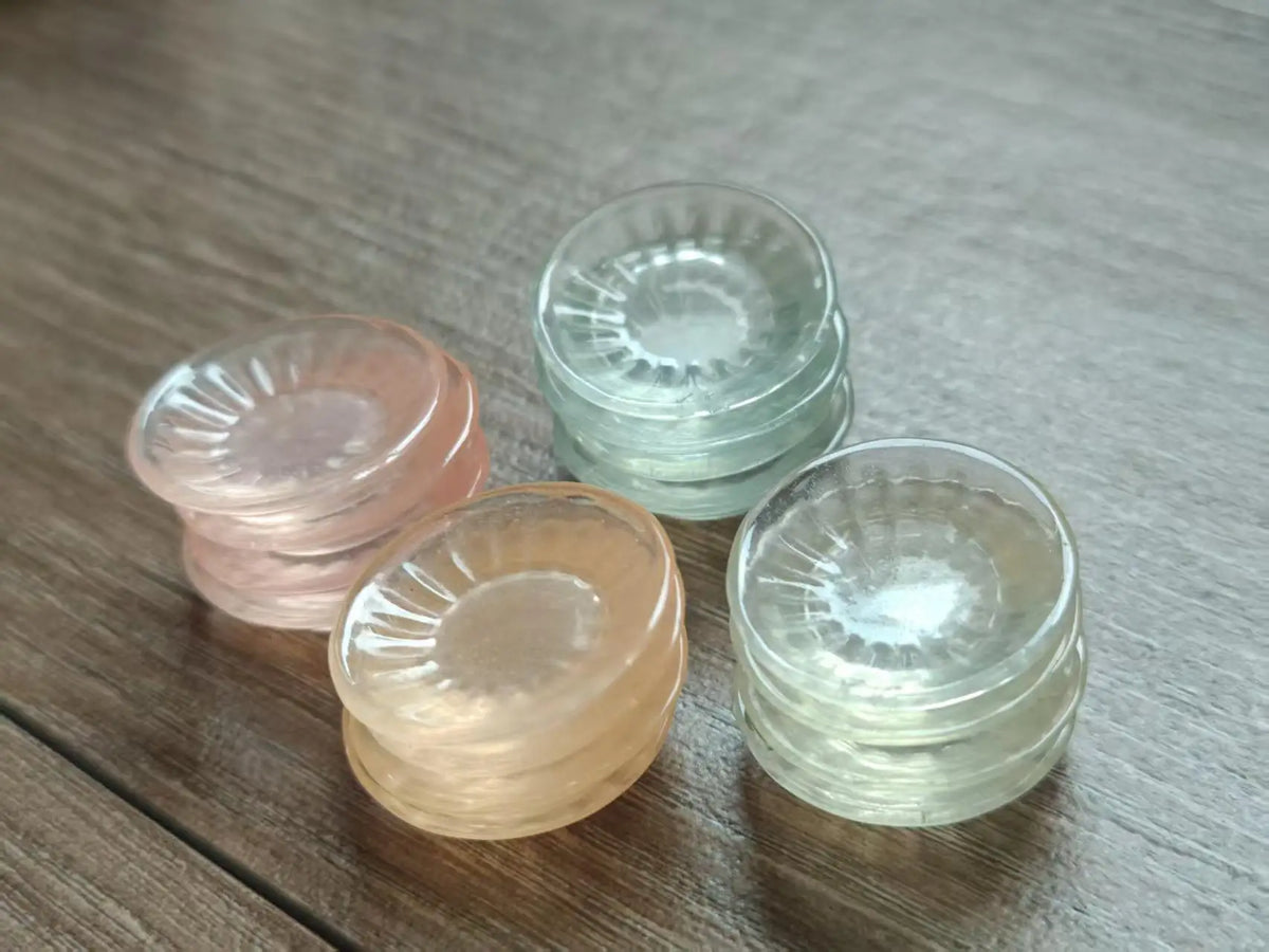 accessoires poupées assiettes résine rose clair beige vert clair rayures circulaires moderne unisexe 14