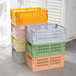 caisse rangement pliante plastique moderne orange jaune gris vert rose violet grille ventilation clips