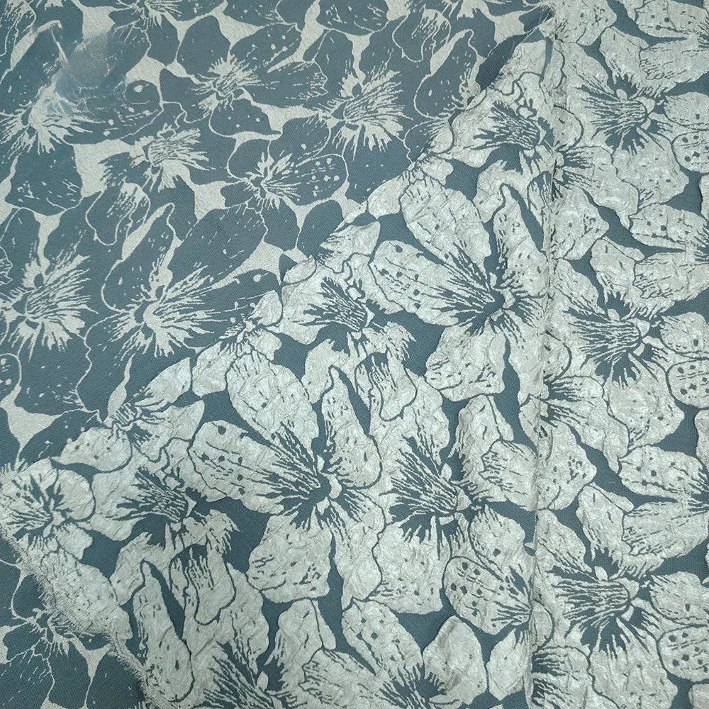 tissu polyester brocart fleurs relief bleu marine rose clair beige gris rouge jaune doré
