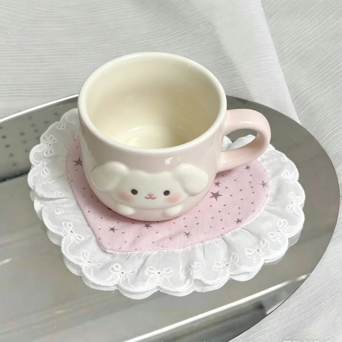 serviette table rose étoiles grise dentelée bordure blanche décorative romantique
