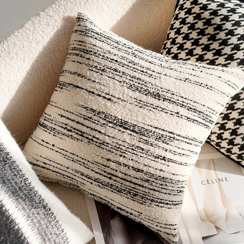 coussins oreillers moderne rayés blanc noir décor maison sergé fixations