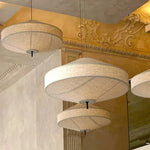 Suspension lumineuse moderne tissu toile lin beige gris clair minimaliste salon restaurant chambre