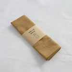 serviettes réutilisables modernes marron gris olive rose bleu marine texture rugueuse ruban bois coton