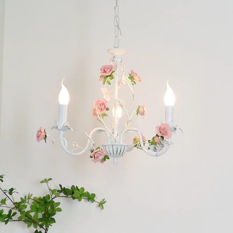 chandelier suspens rose blanc feuilles fleurs shabby chic floral romantiquebranches