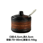 pot condiments porcelaine broyeur épices cuillère fleurs blanches motifs floraux rustique