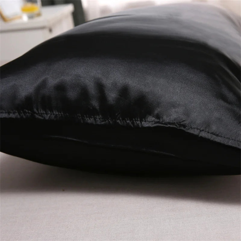 taies oreiller satin soie bleu marine rose noir contemporain opaques adhésives bébé maternité 51x76cm