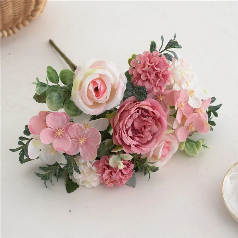 Bouquet artificiel roses blancs feuilles vertes décoration intérieure mariage romantique classique 30cm