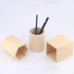 Porte-crayons hexagone gris avec stylos