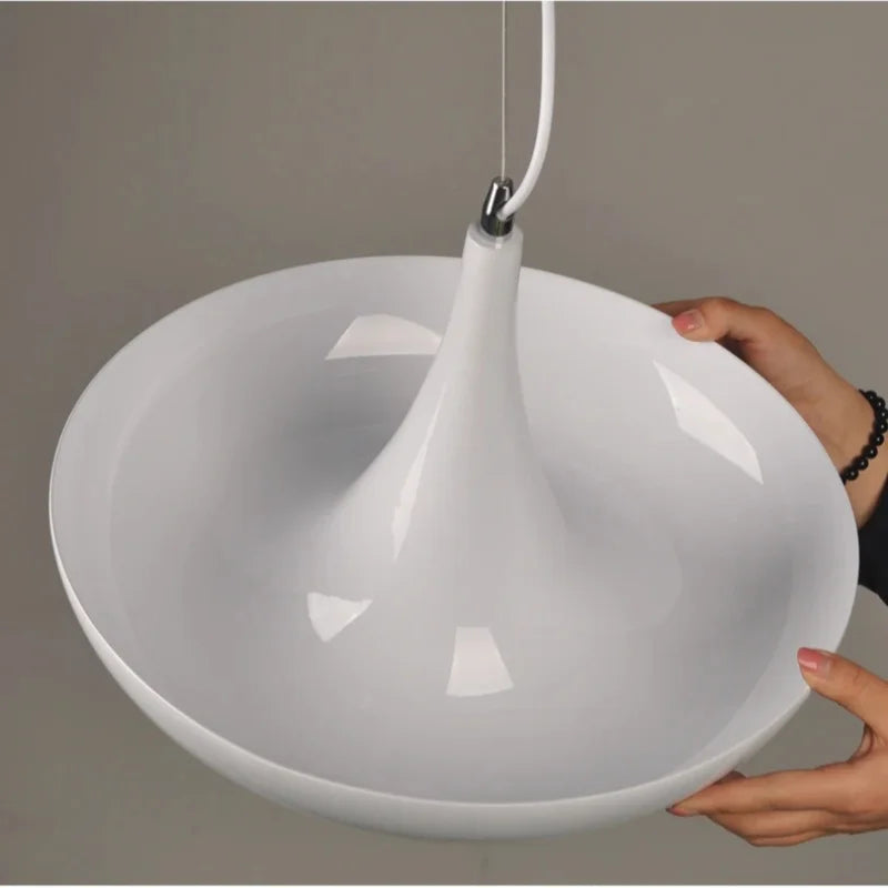Suspension fleur design scandinave vue de côté