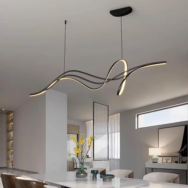 suspension lumineuse moderne aluminium noir lumière froide chaîne blanc ondulé contemporain