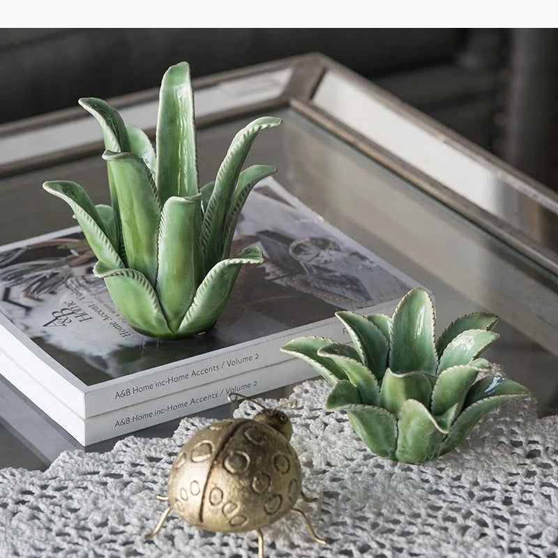 décoration intérieure plante artificielle cactus feuilles vert pointues moderne réaliste ambiance bohème chic